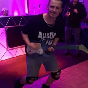 Meet your Posher, Ryan